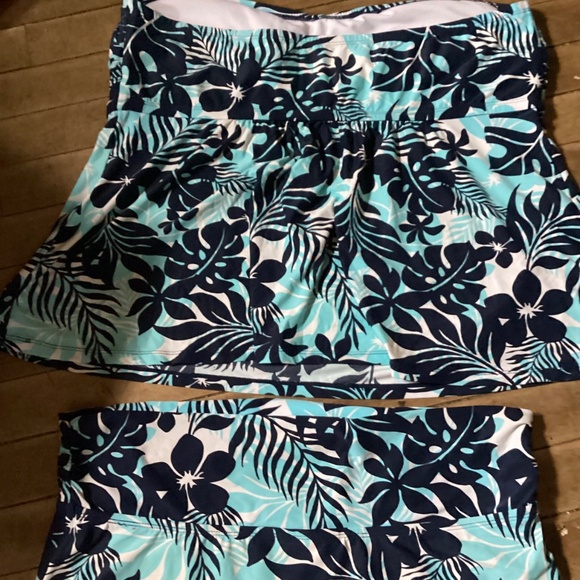 Beach House Woman Two Piece Swim Suit - Picture 6 of 10